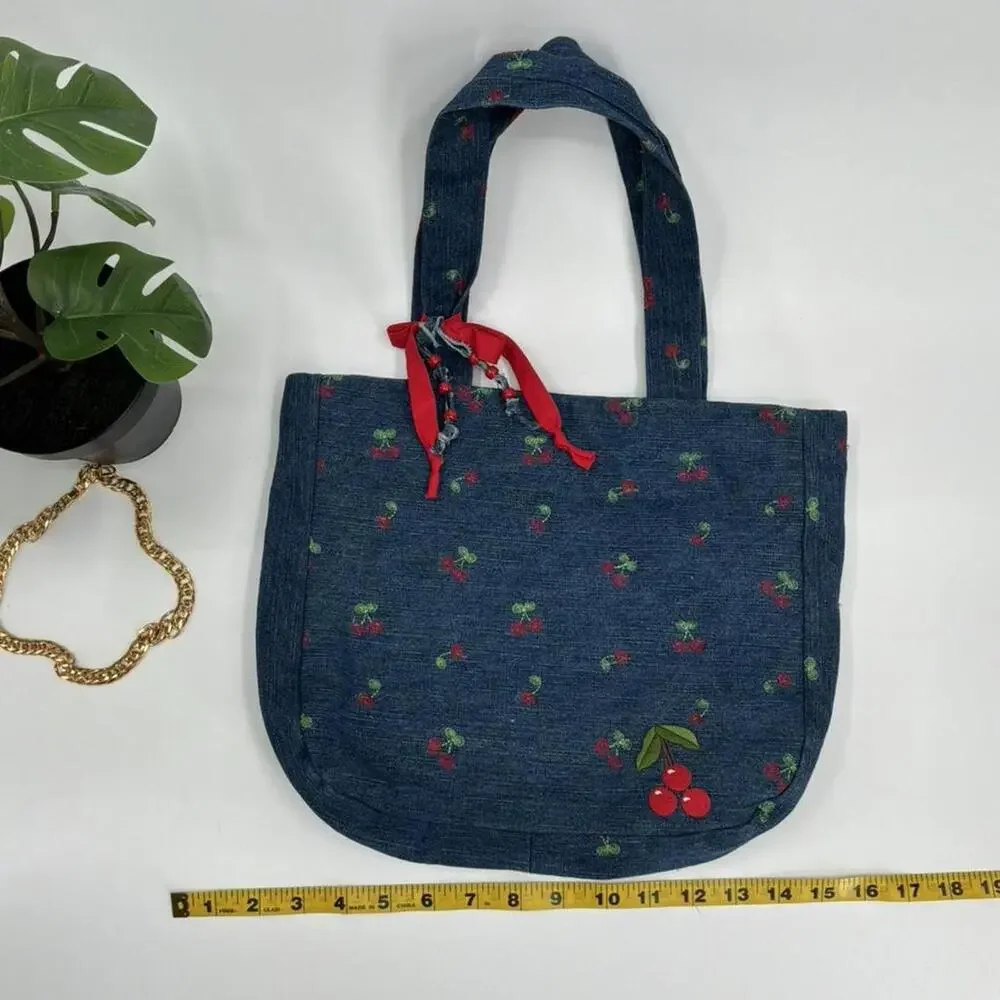 Cherry denim tote bag - Picture 2 of 6